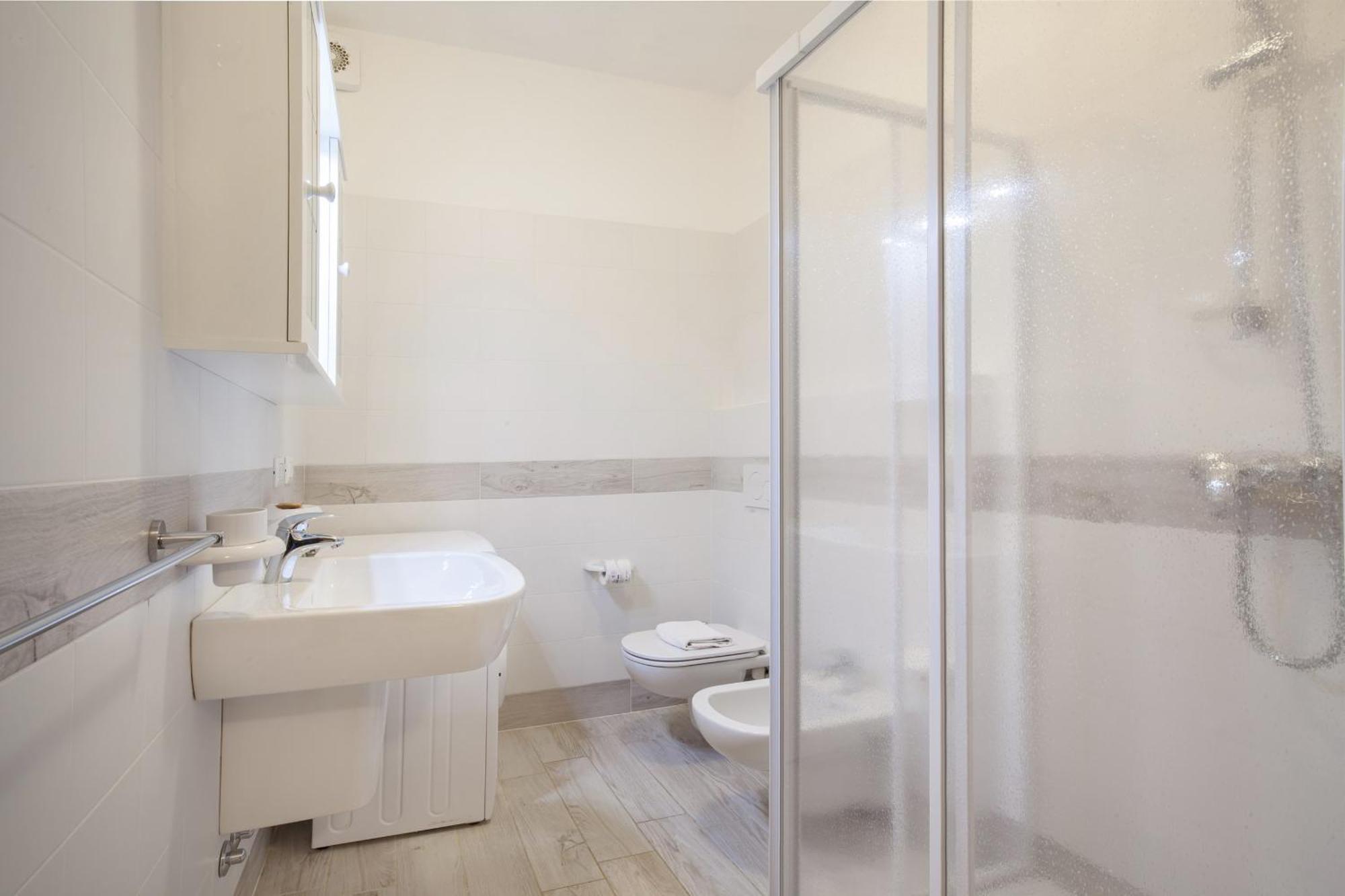Apartment Rosa Cinderella Lazise Exterior photo